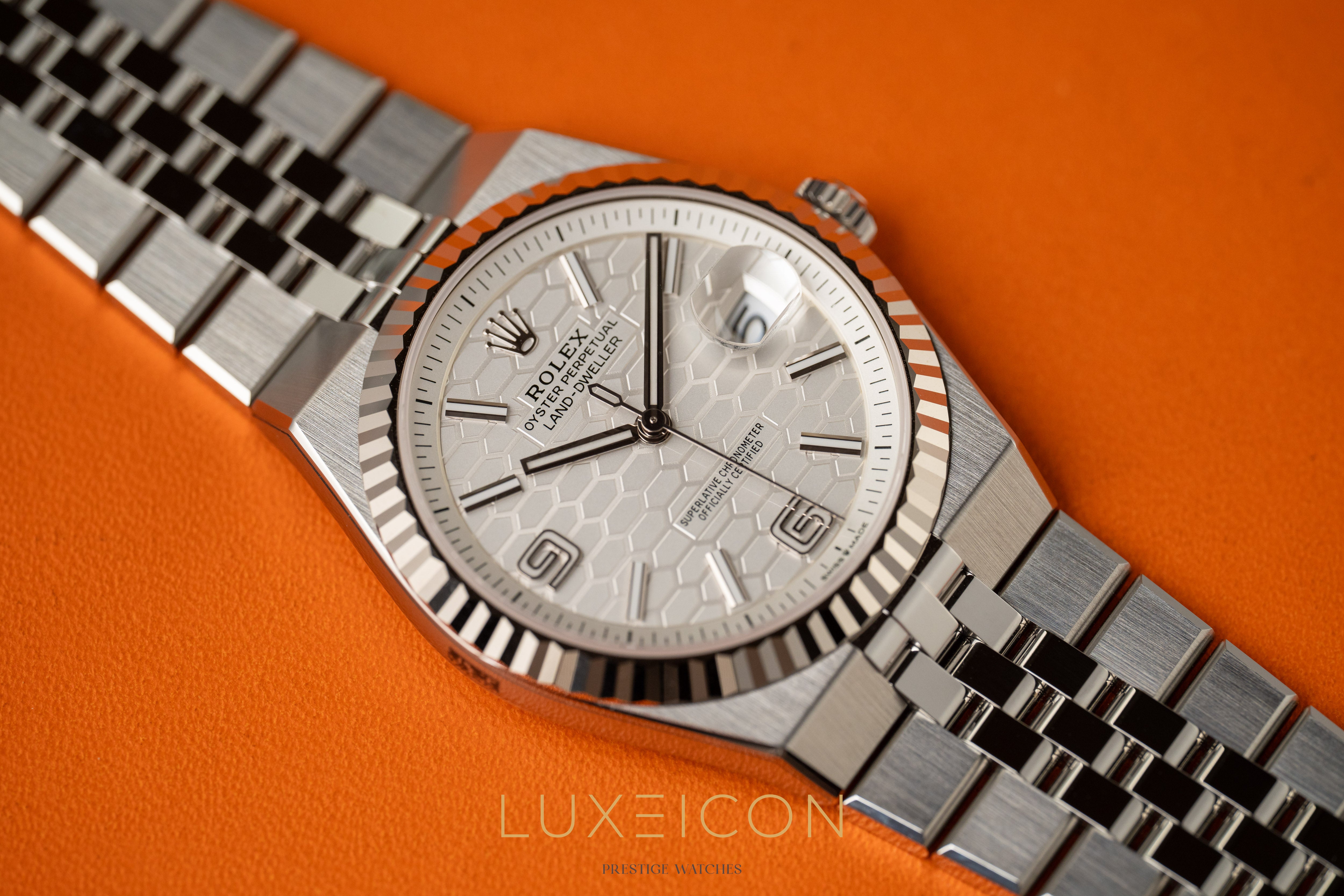 Rolex Land Dweller Oystersteel White Gold 40mm White Honeycomb Motif Dial 127334 2026