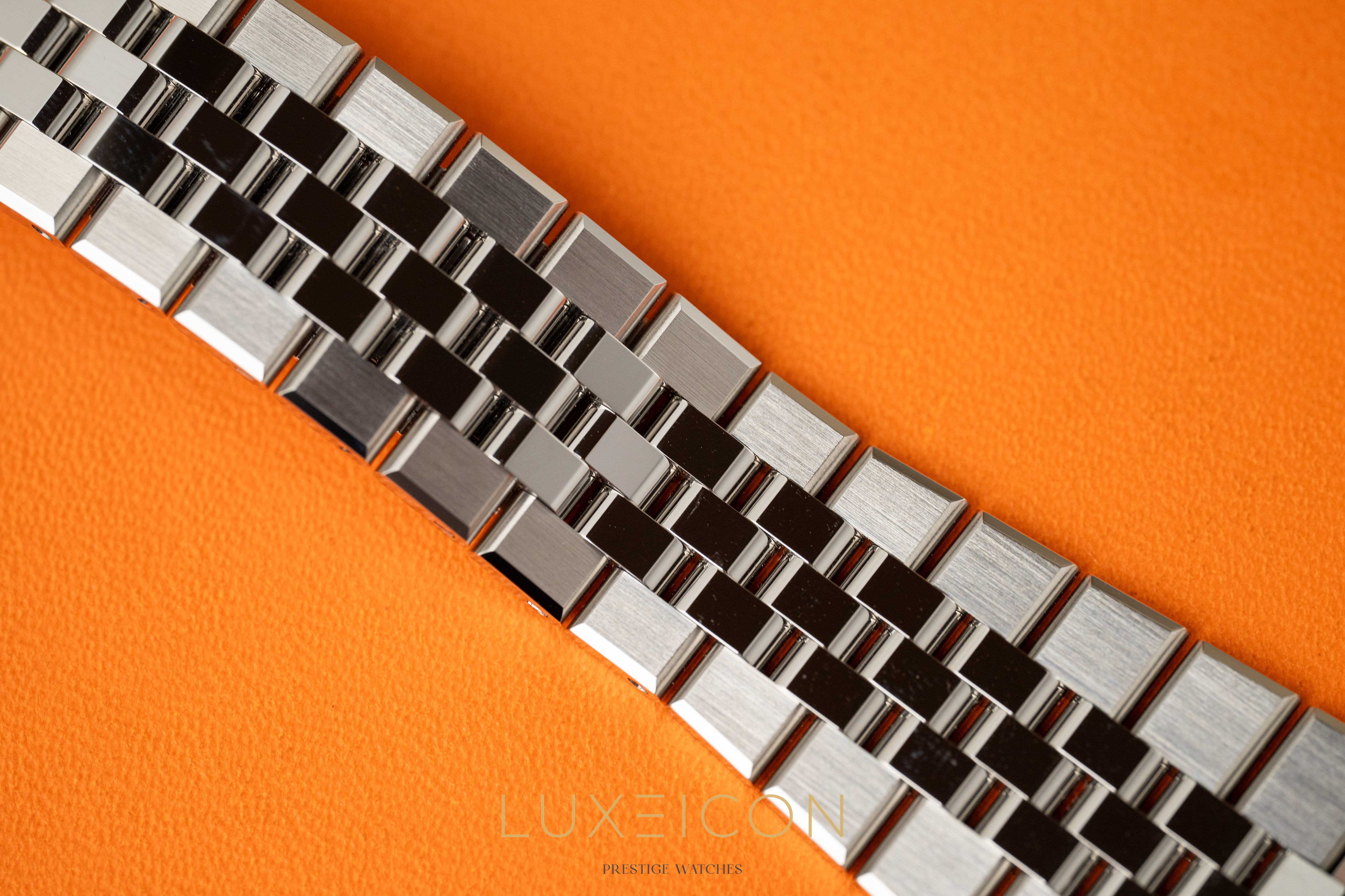 Rolex Land Dweller Oystersteel White Gold 40mm White Honeycomb Motif Dial 127334 2026
