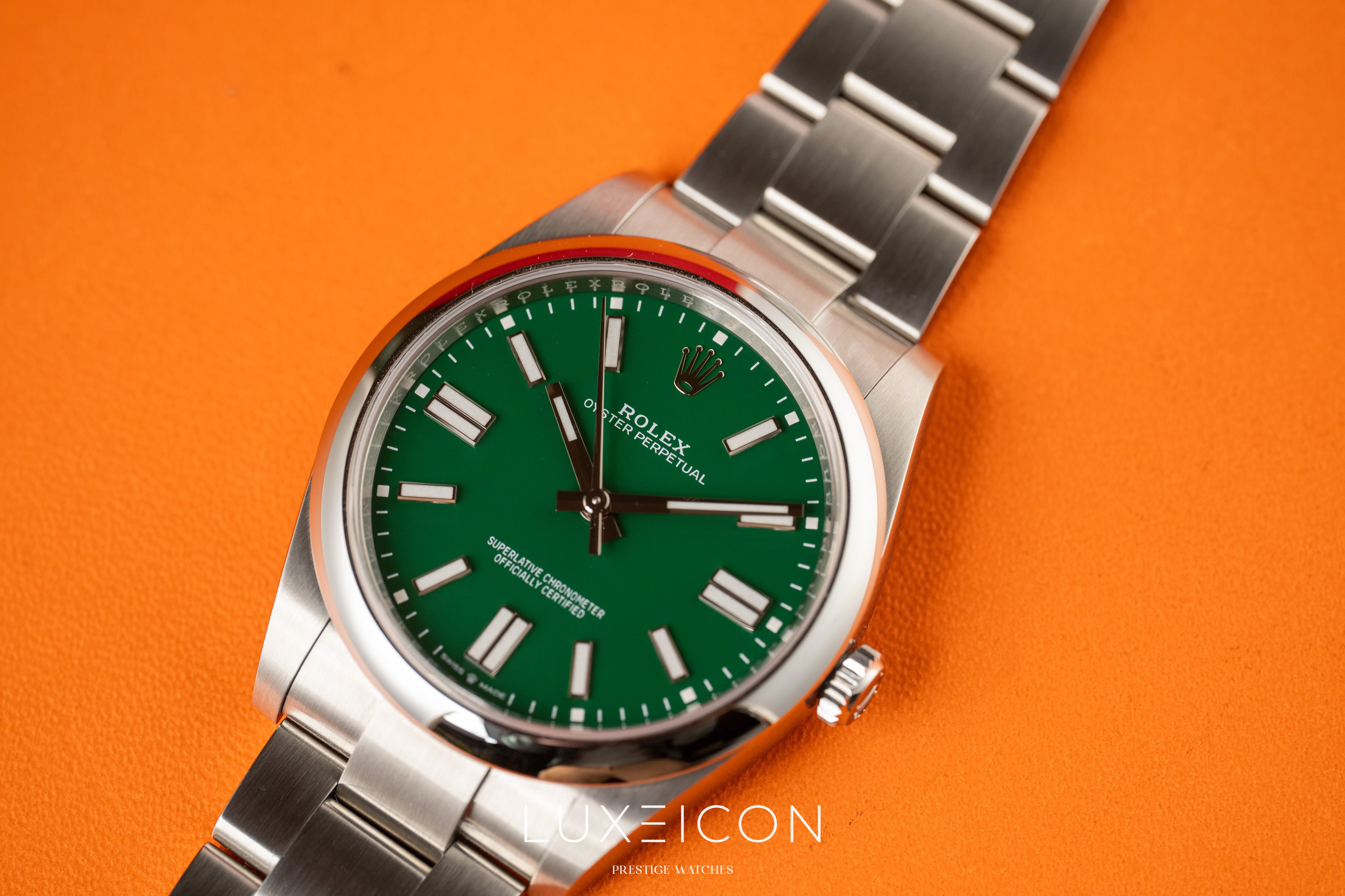 Rolex Oyster Perpetual 124300 41mm Green Index Dial Smooth Bezel 2024
