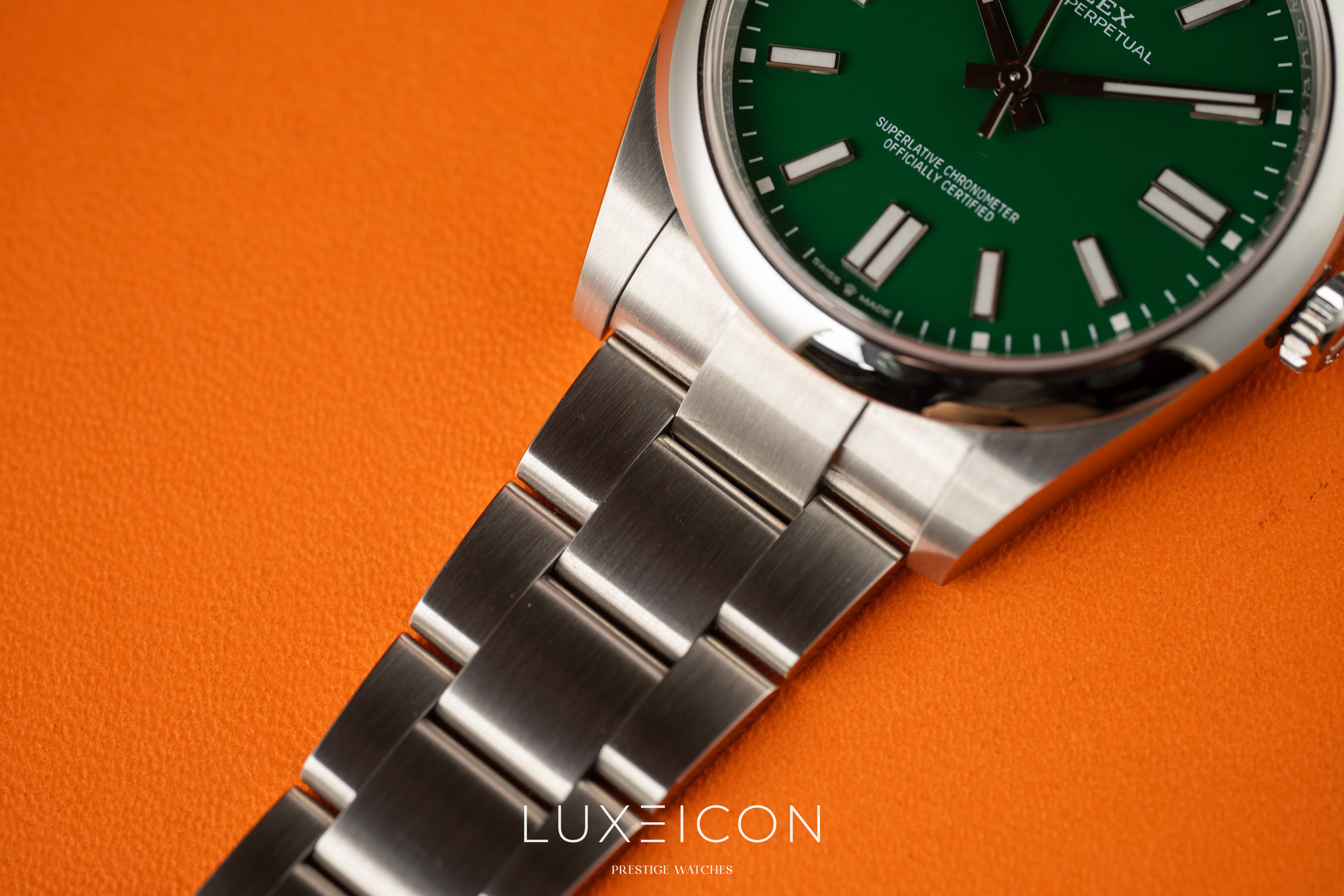 Rolex Oyster Perpetual 124300 41mm Green Index Dial Smooth Bezel 2024