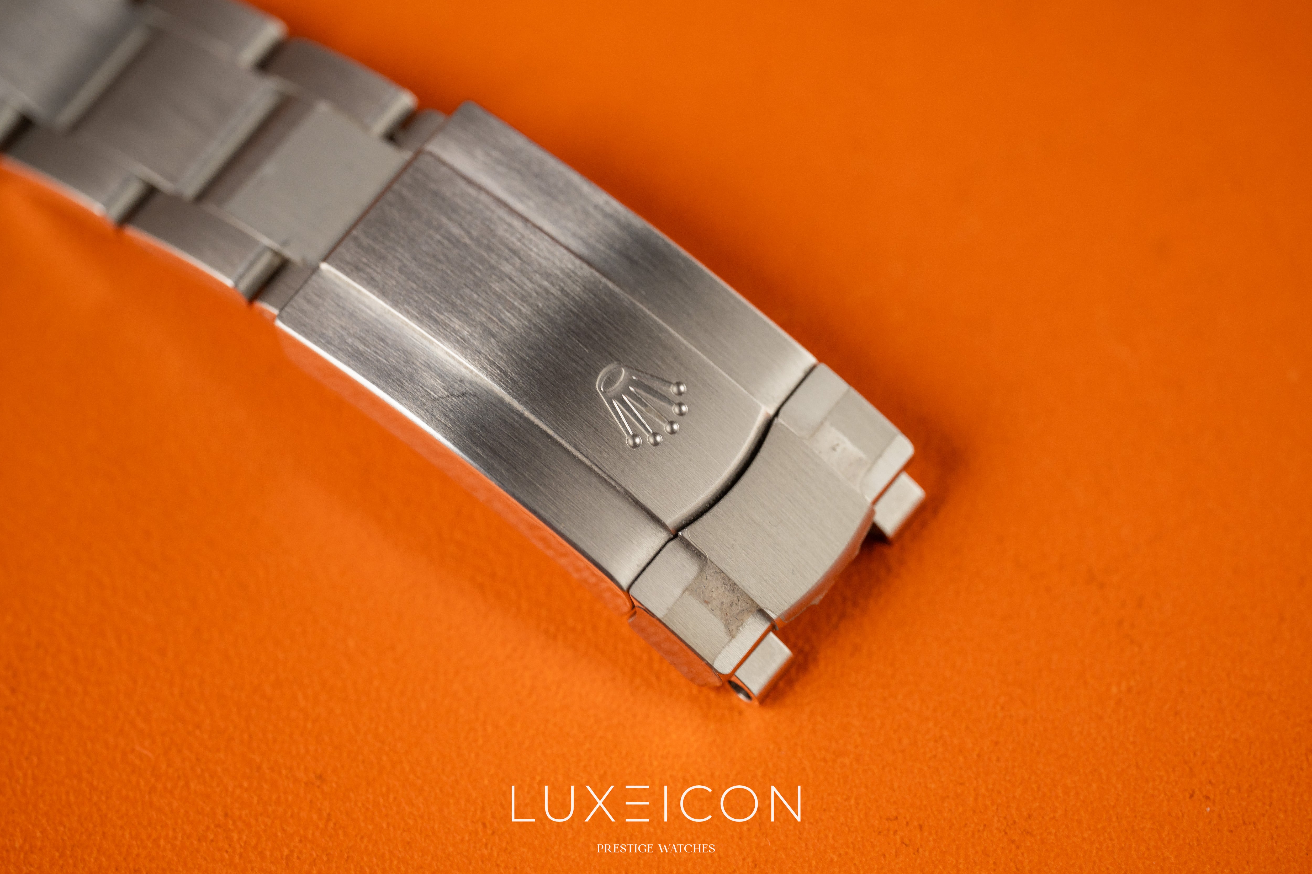 Rolex Oyster Perpetual 124300 41mm Green Index Dial Smooth Bezel 2024