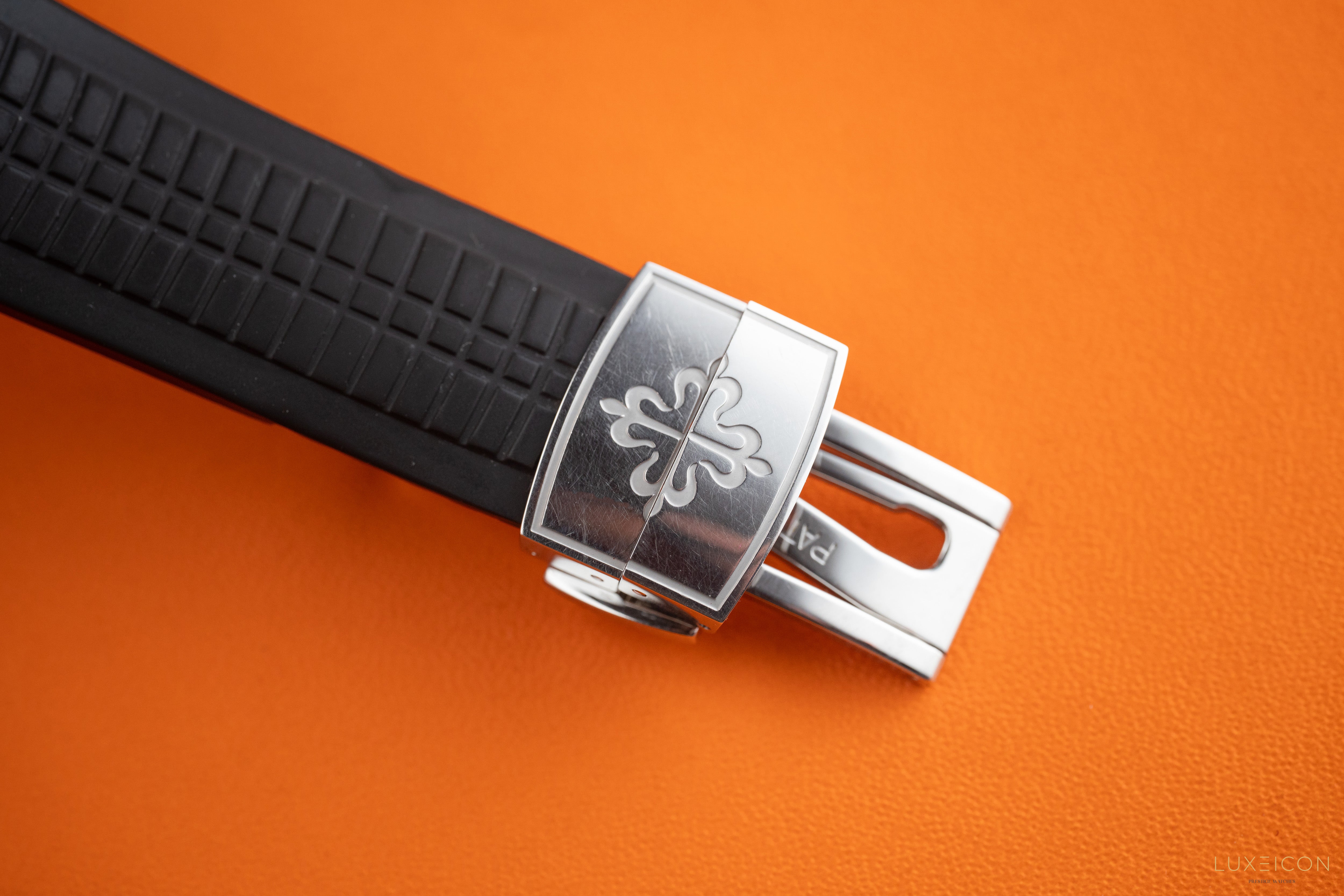 Patek Philippe Aquanaut Travel Time Steel Black Dial Dual Time Zone 5164A-001 2020