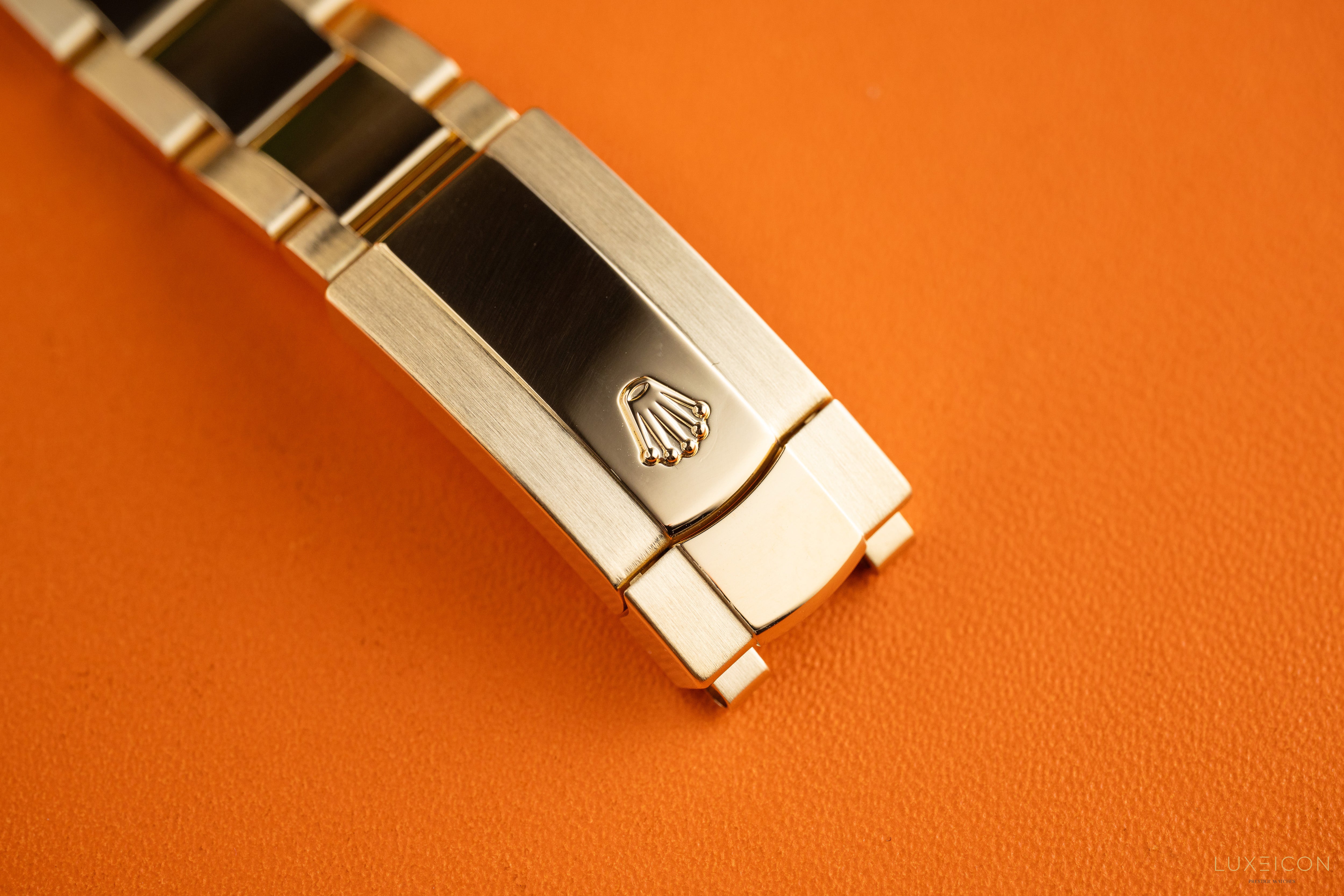 Rolex Sky-Dweller 326938 Black Index Dial Yellow Gold 42mm 2021
